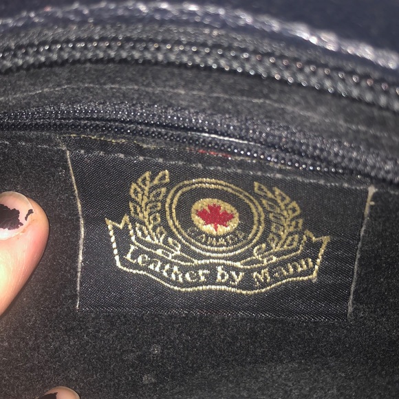 Vintage navy leather purse - Picture 3 of 3